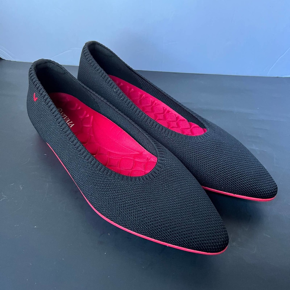New! Vivaia Lightweight Pointed-Ballet Flats (Aria Walker) size 11